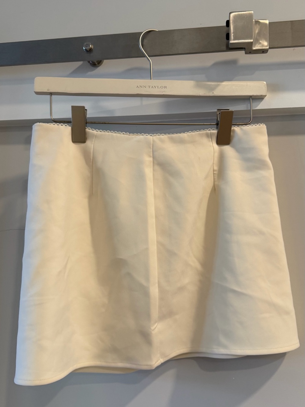 White Fox Cream Ivory Mini Skirt Picot Trim Size Small
